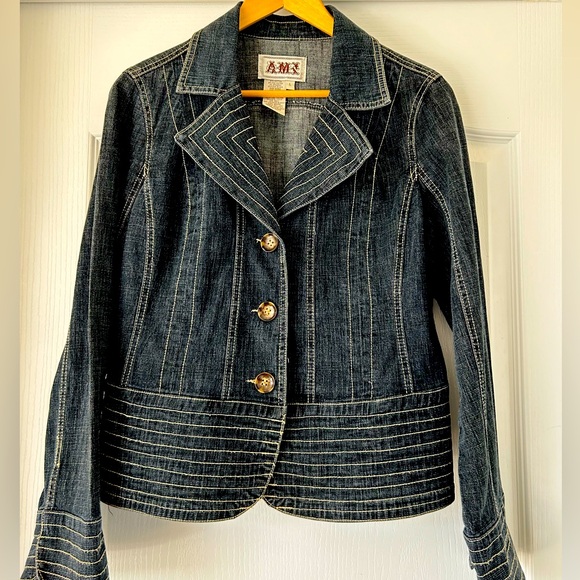 Denim jacket - Picture 1 of 6